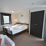 Tropical מלון 4*