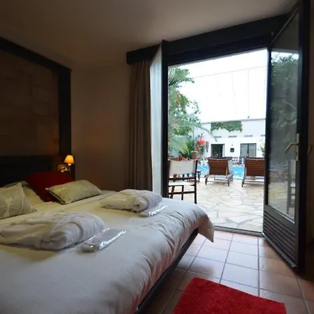 Tropical Hotel 4*
