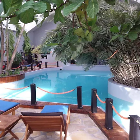 Ξενοδοχείο Tropical 4*