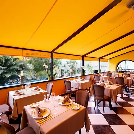 Tropical Hotell